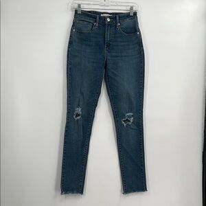 27/30L  Women's 721 Levi Strauss Distressed Blue Jeans